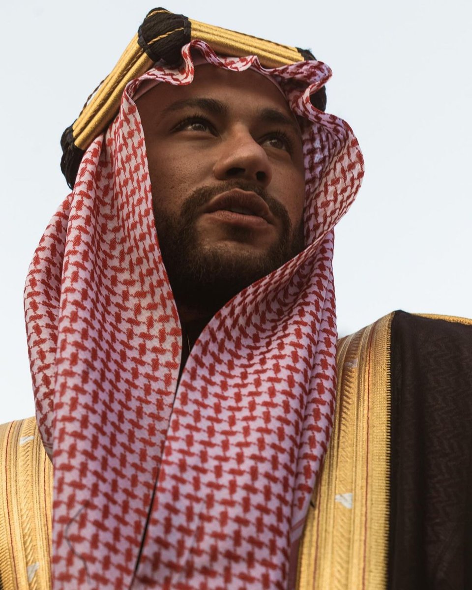 من نجوم #دوري_روشن_السعودي.. من ترغبون برؤيته بالزي الوطني احتفالًا بـ #يوم_التأسيس؟