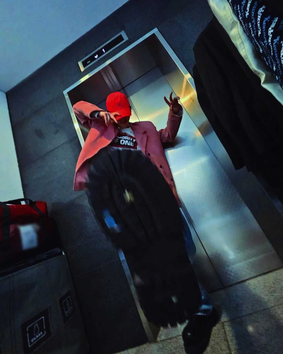 BOYNEXTDOOR_twt's tweet photo. 👲ㅔ  🪡
    ㄹ    ㅡ

#BOYNEXTDOOR #TAESAN #ELLE
#보이넥스트도어 #태산 https://t.co/NIj4AzYP4u