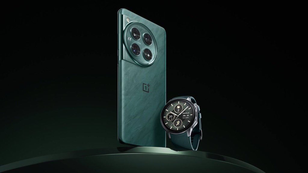 mgtechzone's tweet image. Here’s our first official looks at OnePlus Watch 2!

• Upto 100-hour battery life
• Stainless steel chassis
• Sapphire Crystal watch face
• Black Steel &amp;amp; Radiant Steel color variants 

🗓️ Launch is scheduled for Feb 26 at MWC 2024