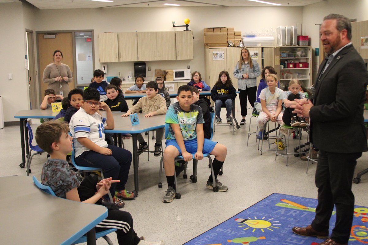 Lake Orion Community Schools tweet media