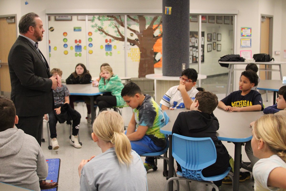 Lake Orion Community Schools (@lkorionschools) on Twitter photo .<a href="/oriontownship/">Orion Township</a> Supervisor <a href="/barnettchris/">Chris Barnett</a> visited <a href="/OrionOaksElem/">Orion Oaks Elementary</a> to discuss government with the fourth graders today. #AlwaysLakeOrion .<a href="/oriontownship/">Orion Township</a> Supervisor <a href="/barnettchris/">Chris Barnett</a> visited <a href="/OrionOaksElem/">Orion Oaks Elementary</a> to discuss government with the fourth graders today. #AlwaysLakeOrion