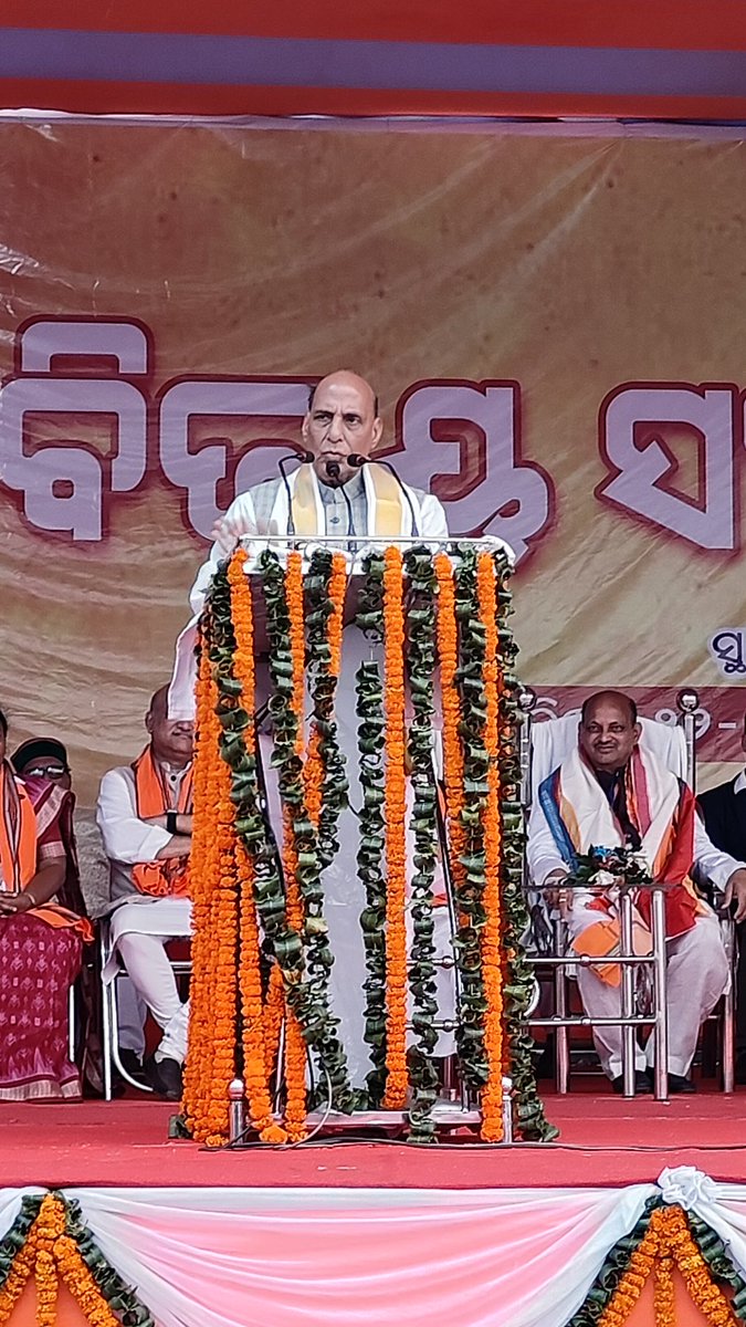 rajnathsingh's tweet photo. Visited Nabarangapur, Berhampur and Mayurbhanj during my cluster tour in Odisha today. There is tremendous energy and enthusiasm among the karyakarta and the people of Odisha for the BJP.  They have been witness to unprecedented development in the state in the last ten years, as PM Shri @narendramodi has taken special care of the state.

I’m grateful to people of Odisha for their love and affection.