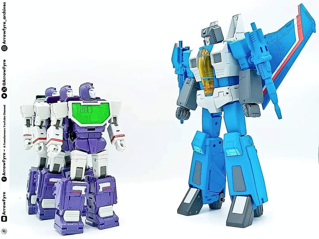 ArrowFyre's tweet photo. Let's find out!
Maketoys MTRM-07 Visualizer & Deformation Space Crimson Wings Thundercracker 📷
#Transformers #Decepticons #Generation1 #G1 #Thundercracker #vizualizatier #Reflector #Refractor #Seeker #Masterpiece #Maketoys #DeformationSpace #Camera #Jet #Spyglass #Viewfinder https://t.co/czHoZpOukg