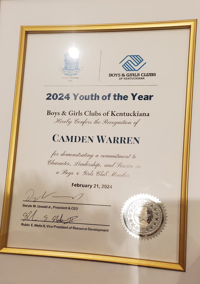 whit_hand15's tweet photo. Congrats to @Moore_HSA  student Camden Warren! He was awarded the Youth of the Year, for the Kentuckiana Boys and Girls Club, representing Newburg community. He was awarded two $5K scholarships and goes onto compete for the State title. @mooremustangs @JCPSKY @JCPSDEP1 https://t.co/SelDPqDU35