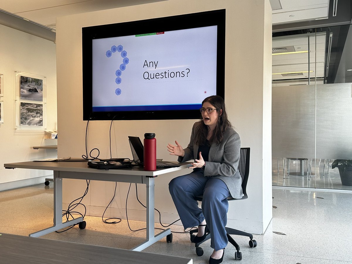RobertMTighe1's tweet photo. Congrats to @MarissaGutt for her successful defense. An excellent job Dr. Guttenberg. Proud to have been your mentor. Can’t wait to see what the future holds #PhD #ITEHP @DukeEnvironment @DukePACC https://t.co/9Ho7KtqFUa