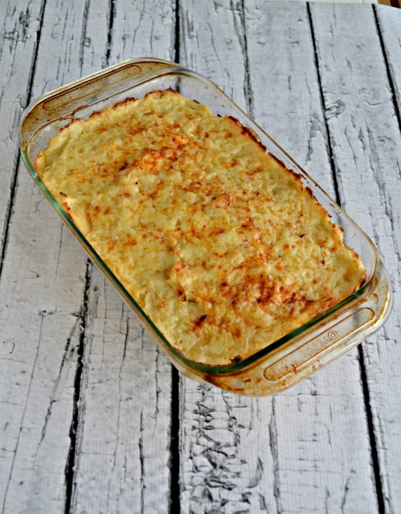 HezziD's tweet photo. Irish cuisine is known for its simplicity and tasty ingredients, and Colcannon is a classic example of that. A traditional Irish side dish, Colcannon is a hearty combination of mashed potatoes, cabbage, and cheese.
#Irish #colcannon #potatoes #cabbage
https://t.co/6Mi3dDHiCO https://t.co/M6QstGuq9n