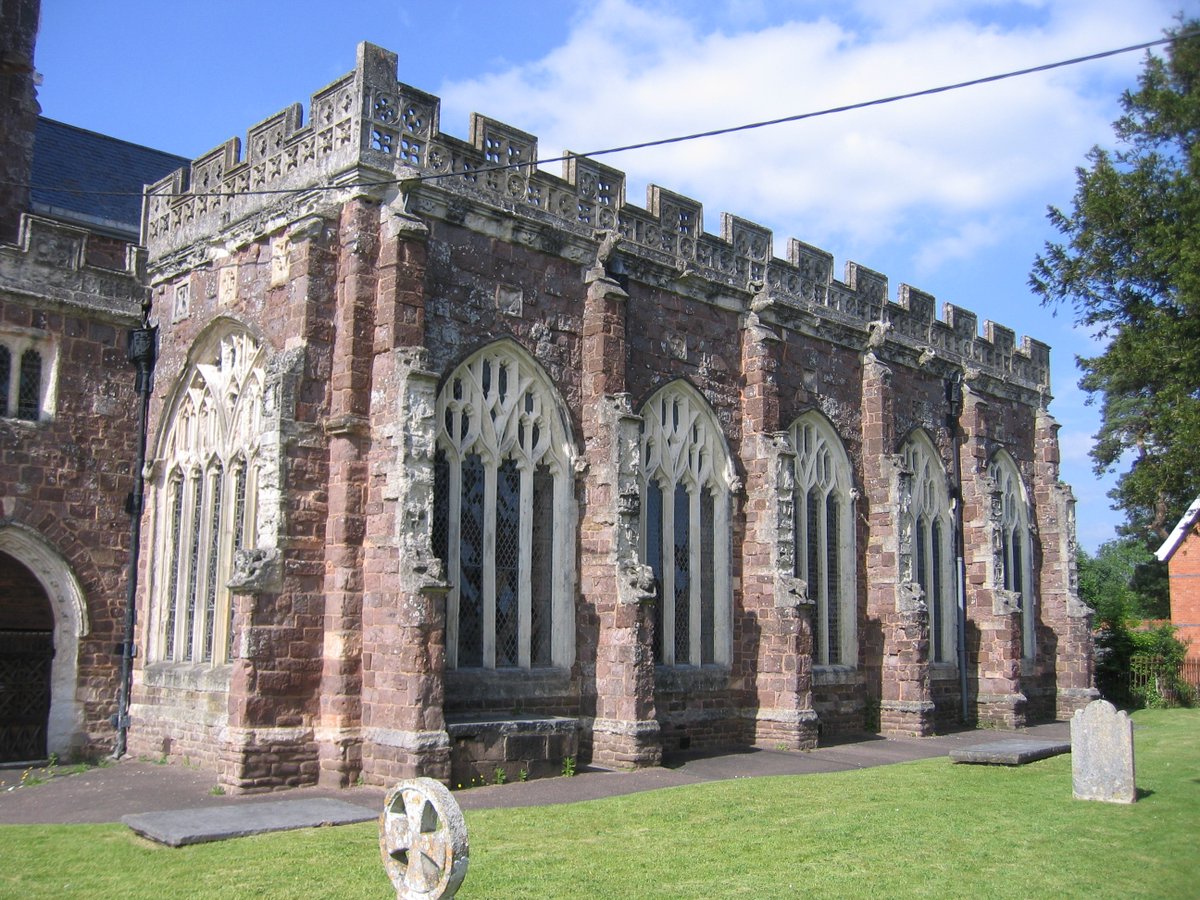 Cullompton #Devon
'Beyond is a glorious sight – the decorated staged tower of the parish church of St Andrew (grade I)... with the Lane aisle (outer south) begun in 1526 and the tower in 1539. Among the many delights... the fan vaulting in the Lane aisle'.