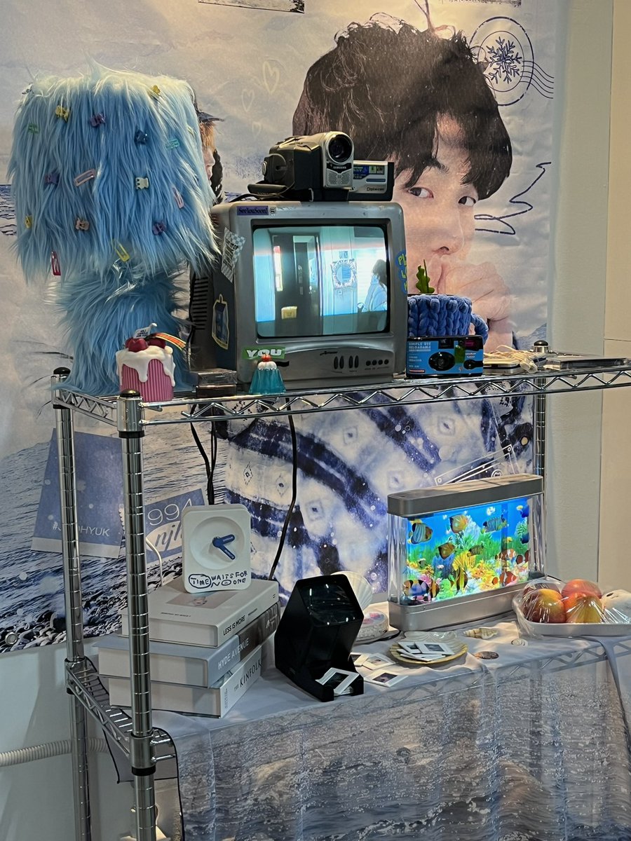 N2J22H's tweet photo. 🎂𝙷𝚊���𝚙𝚢 𝙱𝚒𝚛𝚝𝚑𝚍𝚊𝚢 🎂
💙 𝙹𝚘𝚘 𝙷𝚢𝚞𝚔 💙
주혁아 생일 축하해 💙
주혁이 생일 카페 다녀왔어요
청량한 카페와 다양한 포토존으로 동선고장ㅎㅎ

#남주혁 #NamJooHyuk
#my_playlist_1994
#주혁아_넌_내서랍속바다야
#happyjoohyukday https://t.co/Ok2wC6adtd