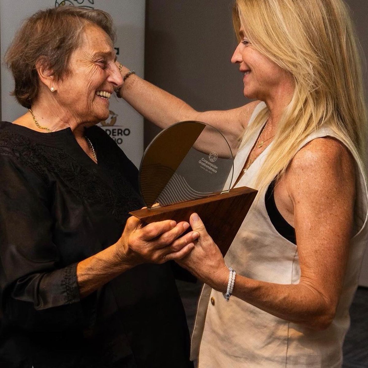 Destino Punta del Este tweet media