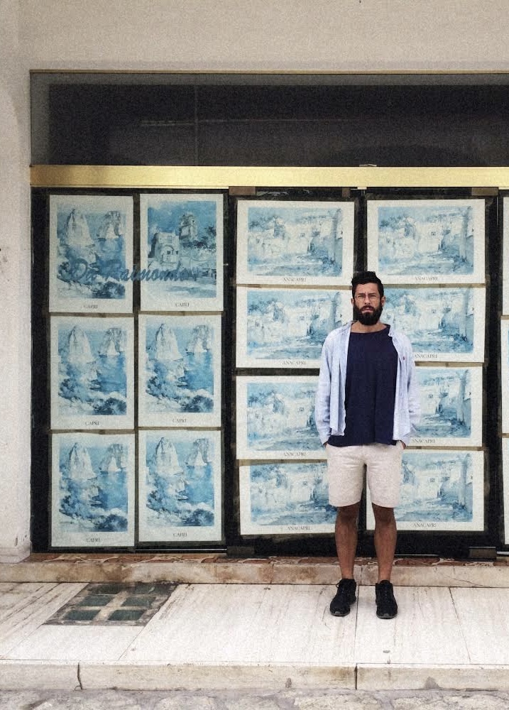 quoartis's tweet image. Filippo Minelli's 'Shape F/G' contrasts Capri's beauty with hidden conflicts through colorful smoke. A striking take on tourism's dual nature.
Mar 7-20 &amp;amp; Apr 15-30
📍@santpaubcn
#ASeaChange @kontejnerorg
@MOMusMuseums
@nemeorg
@europe_creative @IICBarcellona