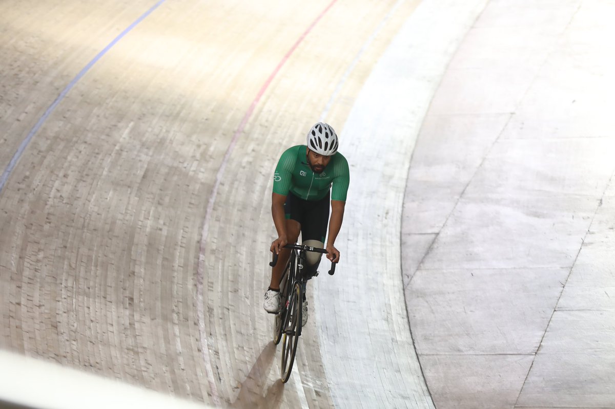 Saudi_Cycling's tweet photo. لأول مـرة .. ميدالية تاريخية للبارالمبية 🇸🇦🥇
حقق البطل بسام المجرشي الميدالية الذهبية في سباق السكراتش - فئة C4 👏🏻 

 تستاهلها يابطل 🤩 https://t.co/ykLm8rfLRn