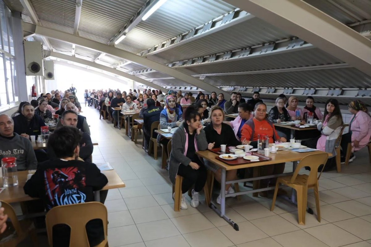 BBvolkanyilmaz's tweet photo. Özkan Tekstil Yönetim Kurulu Başkanı Özkan Baş ve kıymetli personelleri ile öğle yemeğinde bir araya geldik. https://t.co/AiXnnSXLci