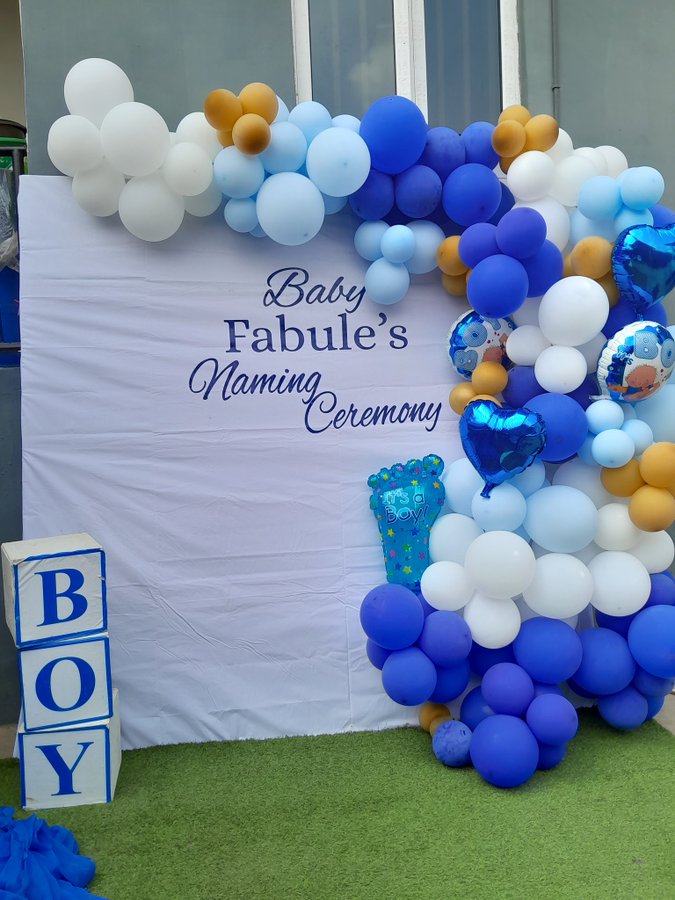 Ladels2's tweet photo. I know for sure say I love my work that na why  you gat to engage our services. In case you no Sabi or you forget wetin I dey do, I be your correct Eventpreneur (planning, decoration &amp; coordination). My team dey deliver always, just holla us make we package that your event. https://t.co/fMFAT0FeP5