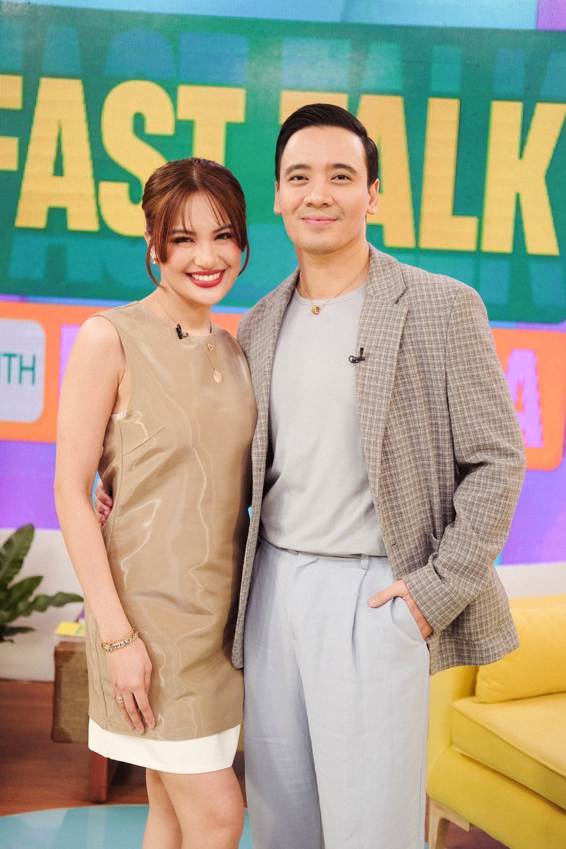 Sparkle_GMA's tweet photo. Asia's Limitless Star Julie Anne San Jose is on #FastTalkWithBoyAbunda with Erik Santos today. ✨

Who's excited to see them on stage for the #Lovebound concert on March 2 at the Newport Performing Arts Theatre? Get your tickets now!

#JulieAnneSanJose https://t.co/H9saXGtvHa