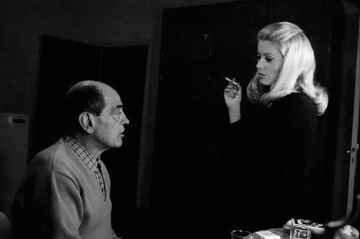 LluisCarrizo's tweet photo. Padre Nuestro
#buñuel #bodt https://t.co/00tMDkaiWm