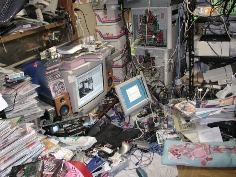 JustinJaredThom's tweet photo. My setup is still running perfectly 
 
#cyberattack #outage https://t.co/uib0xngdYf
