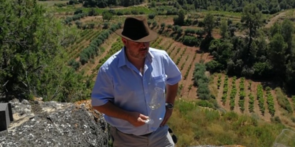 sittastings's tweet photo. 📣#SITT Exhibitor Announcement: @jsmallwines export a fantastic array of wines from independent wineries across Spain, illustrating the diversity in varietals and regions.

Register your place at #SITTSpring to try their wines on Table 32: 👉https://t.co/maCyiVdKyH https://t.co/qp7v15enqM