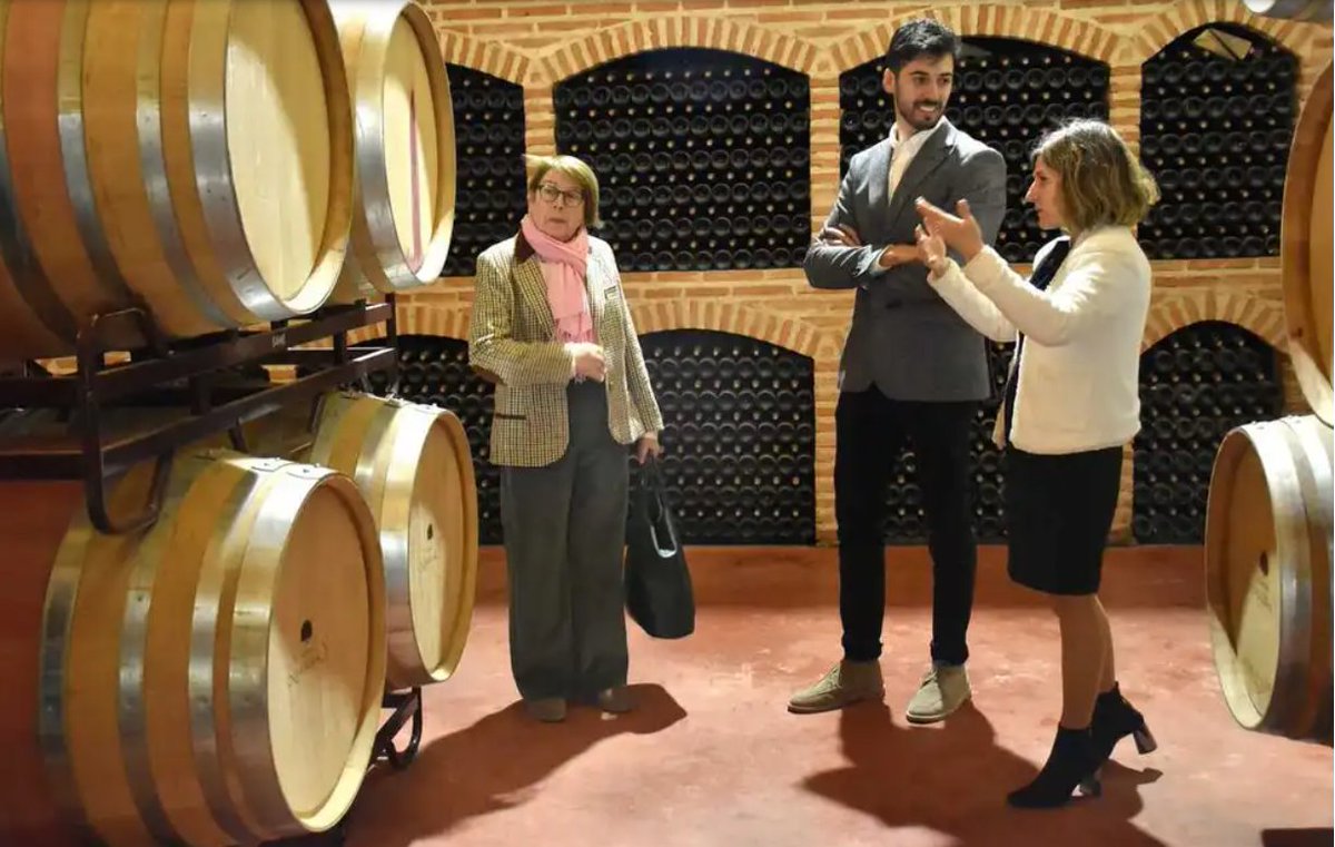🆕🍷#DOUclés News | <a href="/DipuCuenca/">Diputación de Cuenca</a> y #DOUclés colaboramos para la promoción de los #vinos de la provincia y difundir el buen hacer de las 5 cooperativas y #bodegas que elaboran nuestros #vinos.

latribunadecuenca.es/noticia/z5feab…