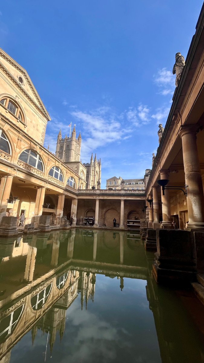 Did you know that Bath is a rare double-inscribed World Heritage Site? 🏛️ In 1987 it was inscribed for its Hot Springs, Roman archaeology, Georgian buildings and natural landscape setting. In 2021 a second inscription was received as one of the Great Spa Towns of Europe 💧