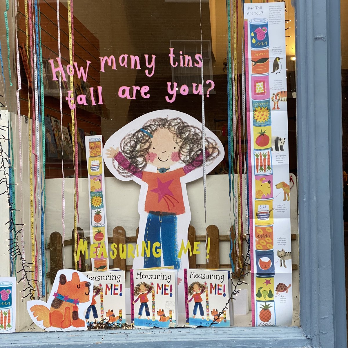 Thank you @pickledbooks for having me yesterday to decorate the window or Measuring Me! Always a lovely place to spend time. Display includes a glimpse of the height chart that comes with the book - one of my favourite bits! @LittleTigerUK