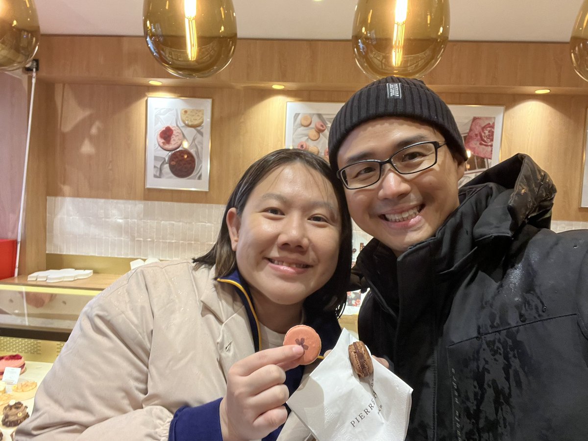 girlfrancessg's tweet photo. We all got a macaron each from @adelinahaha at @PierreHerme. #TheTimeIsWoW soon at @worldofwomennft WoW gala! Hehehehe~ https://t.co/Ossto9NPNz