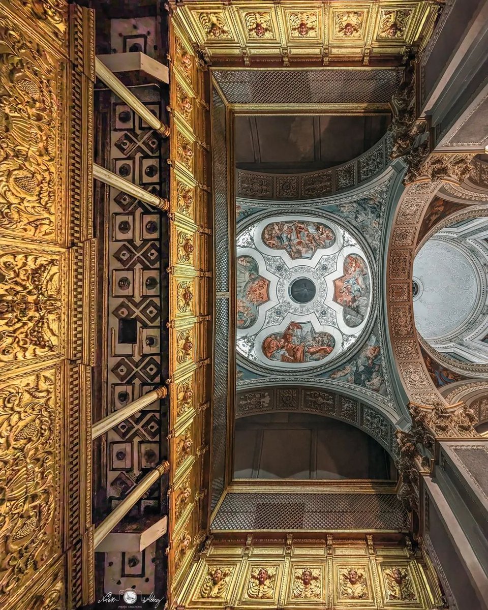 Uno scrigno inestimabile di tesori: siamo nel Monastero di San Benedetto di Conversano 🎨 #WeAreinPuglia 📸 @nick_abbrey