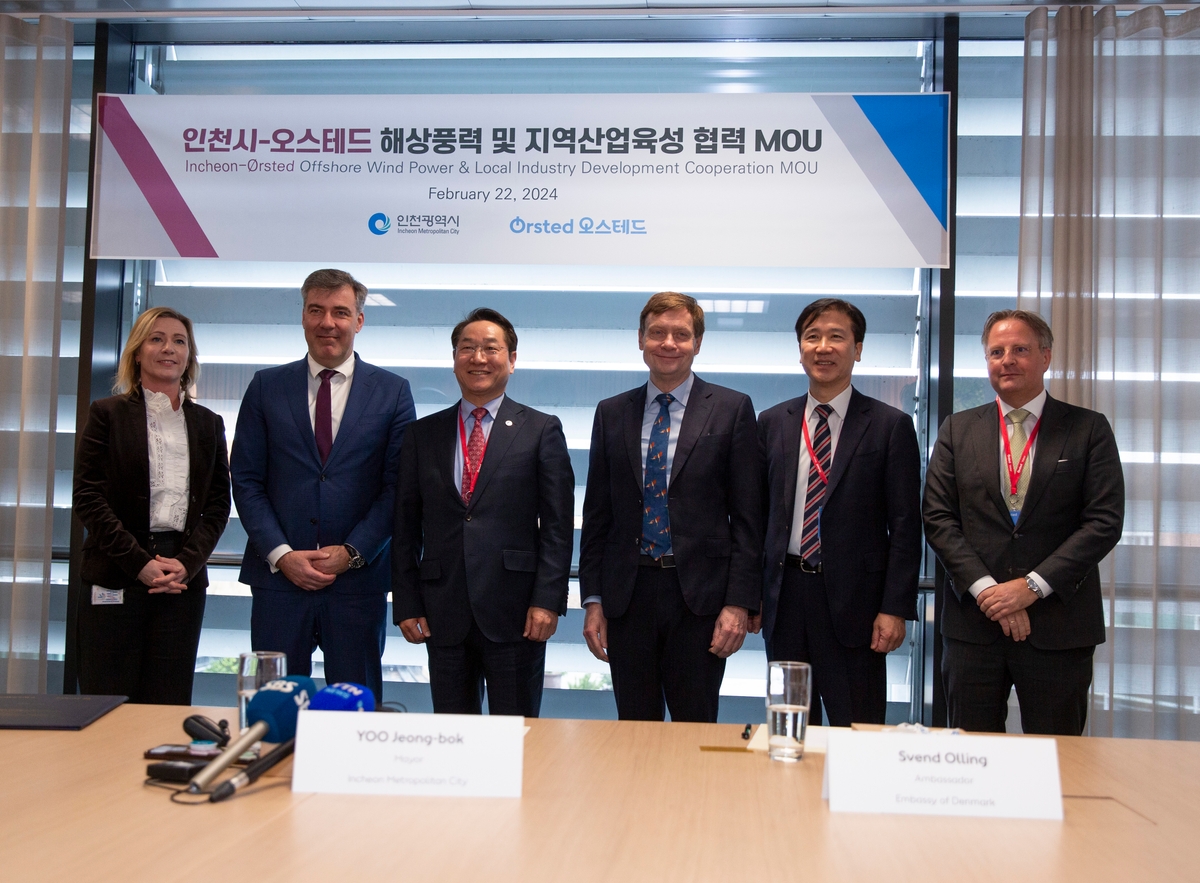 Today, we’ve signed a memorandum of understanding (MoU) with Incheon Metropolitan City, Korea, to cooperate on developing a world-class #offshorewind power industry in the region. orsted.com/en/media/news/…