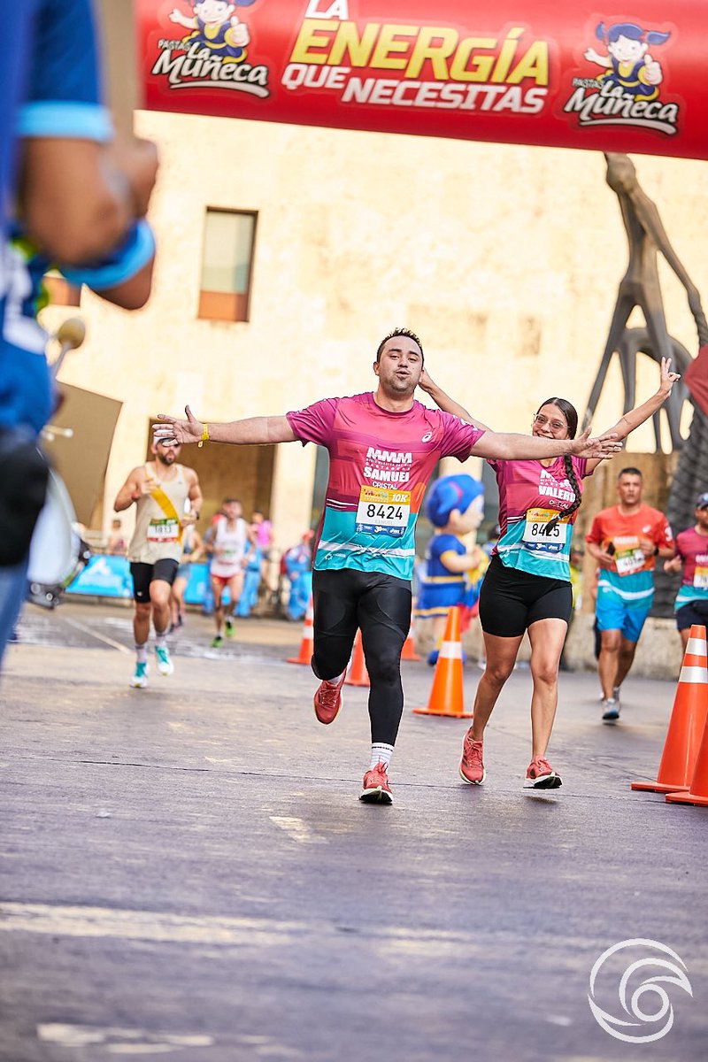 SamuelM10's tweet photo. Les comparto un poco de la felicidad que fue vivir la carrera de la @mmmdelmar en la ciudad de Cartagena!! https://t.co/BxME3y1GrO