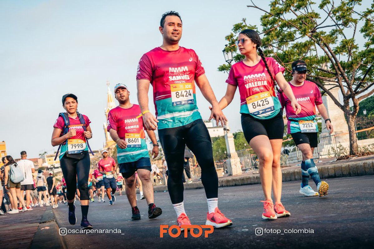 SamuelM10's tweet photo. Les comparto un poco de la felicidad que fue vivir la carrera de la @mmmdelmar en la ciudad de Cartagena!! https://t.co/BxME3y1GrO