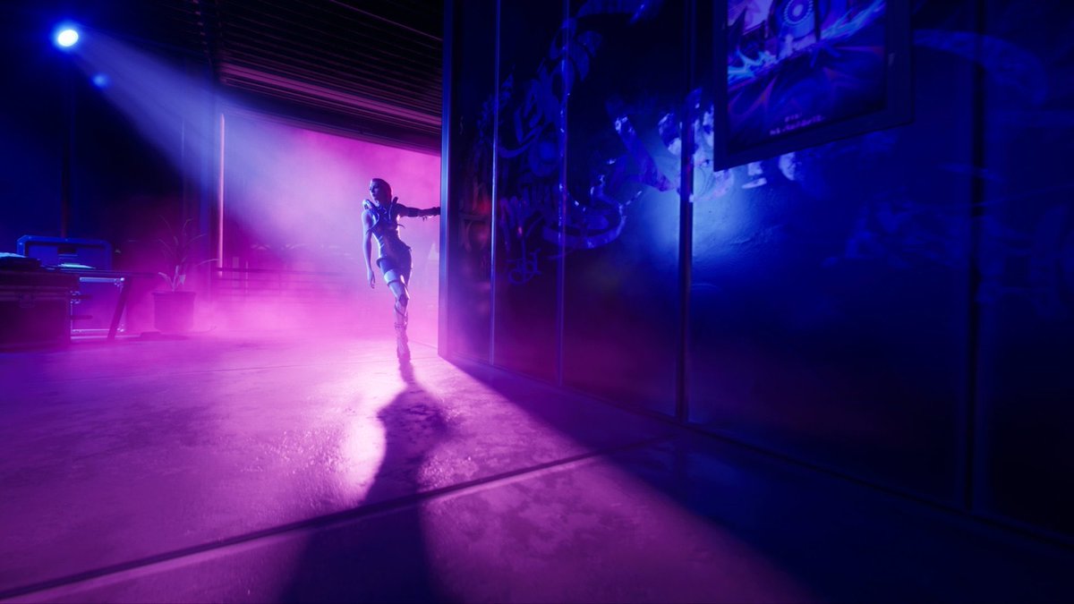 AMENARTPOP's tweet photo. the edge of glory

in music                           in video
 video                                  game https://t.co/GOcYU4msG0
