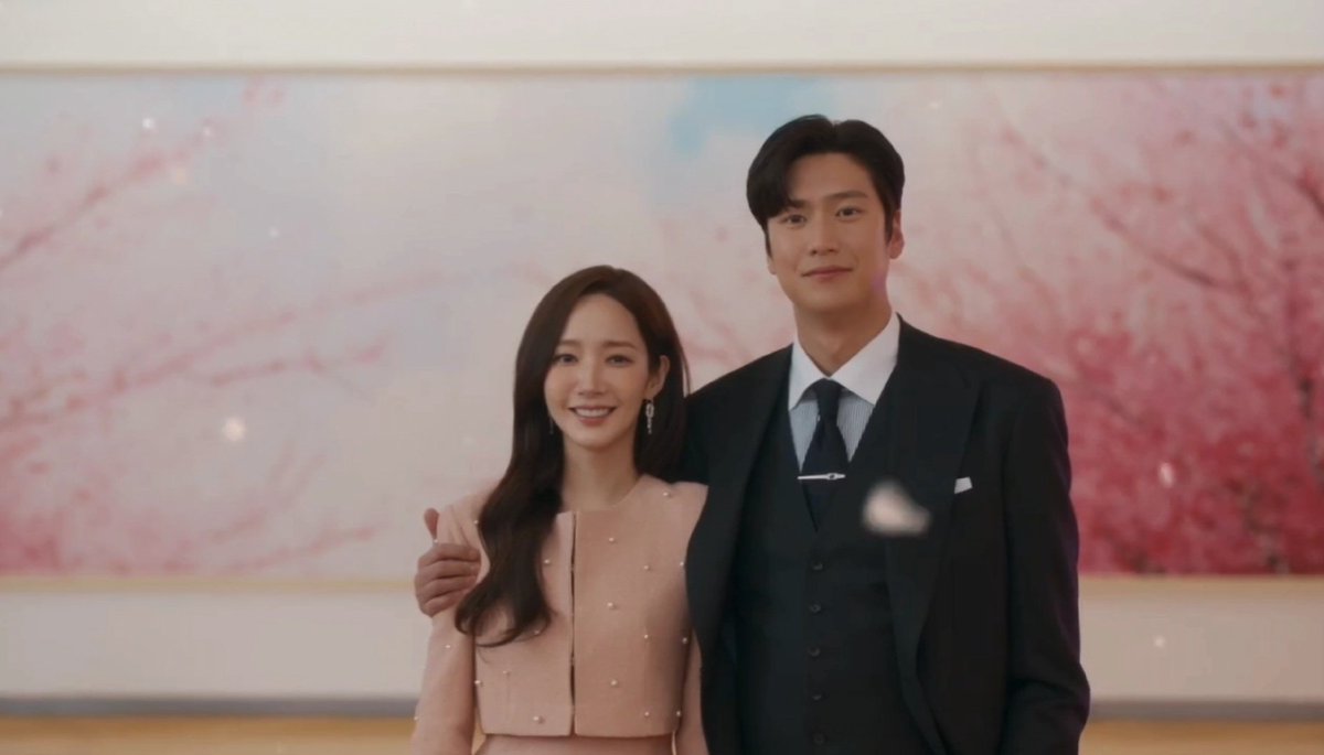 iconickdramas's tweet photo. marry my husband (2024) 👠

A fantasy revenge drama about a terminally ill woman who is given a second chance at life when she returns to the past after being murdered by her husband and best friend, who are having an affair. https://t.co/QcDpBpE8ie