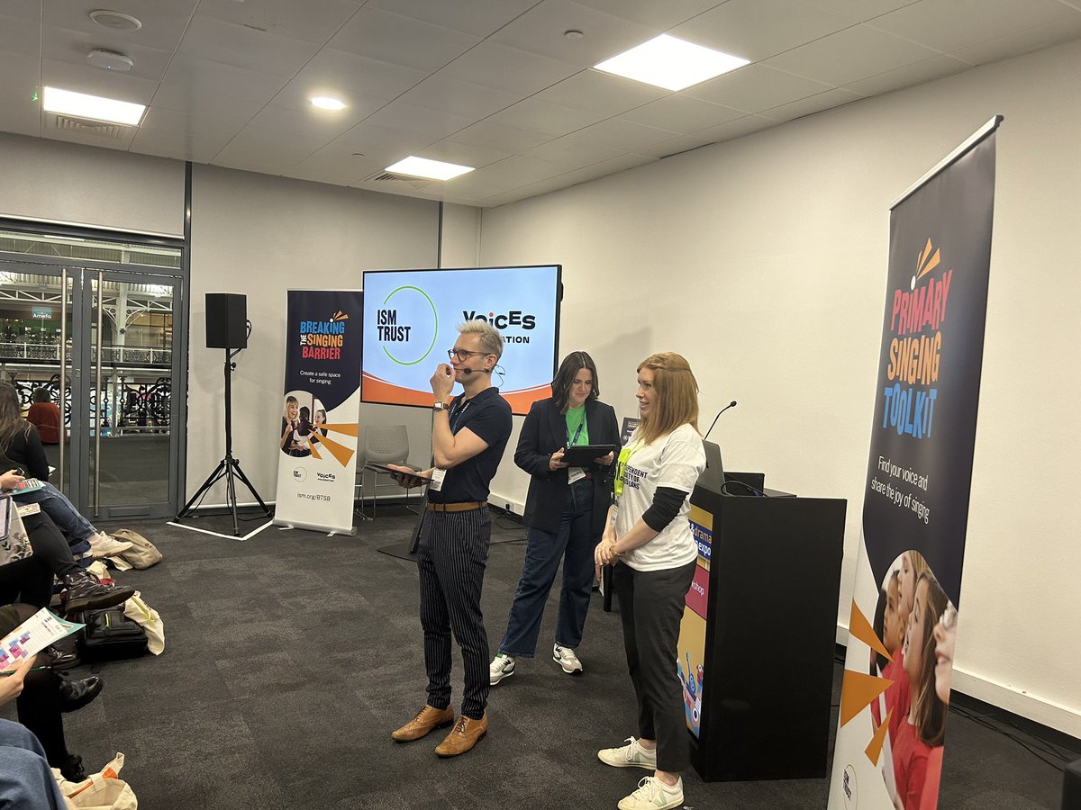 We’re ready to go for our live demo of #PrimarySingingToolkit at #MDEE2024 🎶

Come along to The Workshop and share the joy of singing 🎤 <a href="/ISM_music/">ISM</a>