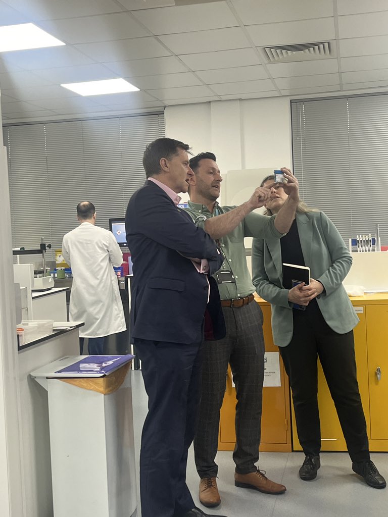 CommonsHealth's tweet photo. Thank you so much to @CytedHealth for welcoming @RachaelMaskell and I to their Huntingdon Lab today as part of our ongoing #FutureCancer inquiry. More on that > https://t.co/VDwoMUDFxL [SB] https://t.co/IUyu0W3ymu
