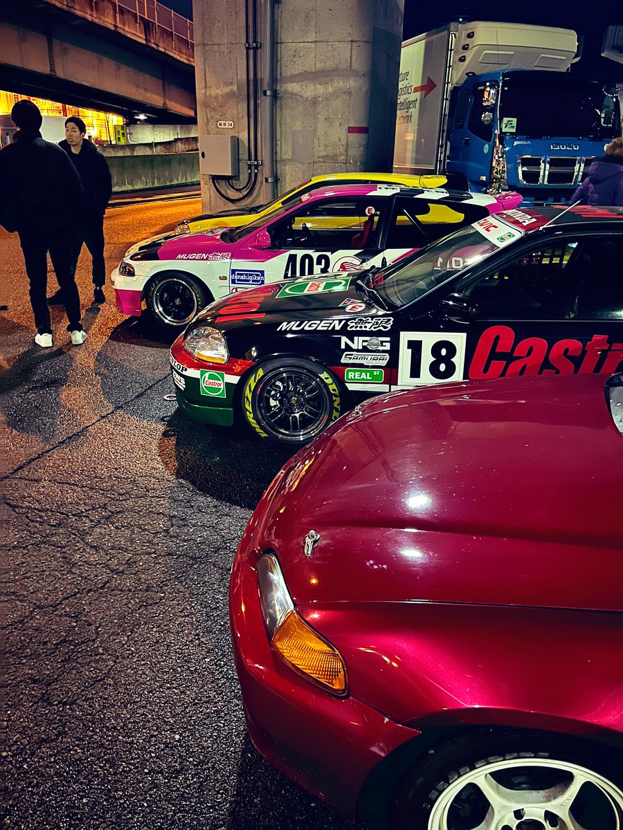 zephyr_rinrin's tweet photo. ありがとうございました🚗🌙

#シビック #東大阪 https://t.co/2cCOauF6oQ