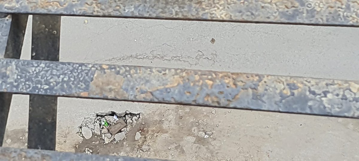 ispuneet's tweet photo. @IGLSocial BP No. 4001905383 I have done many complaints to fill the hole which was dig by IGL Staff but all in vain. I generate SRN but they closed SRN without taking my feedback. Look into the matter. https://t.co/poNEmLMrEJ