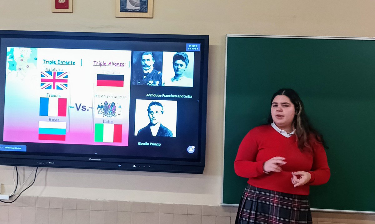 Today Eva from 3esoC has given us an amazing history lesson. Sometimes the students become the teachers👏👏👏 <a href="/codemagijon/">Col.Corazón de María</a>