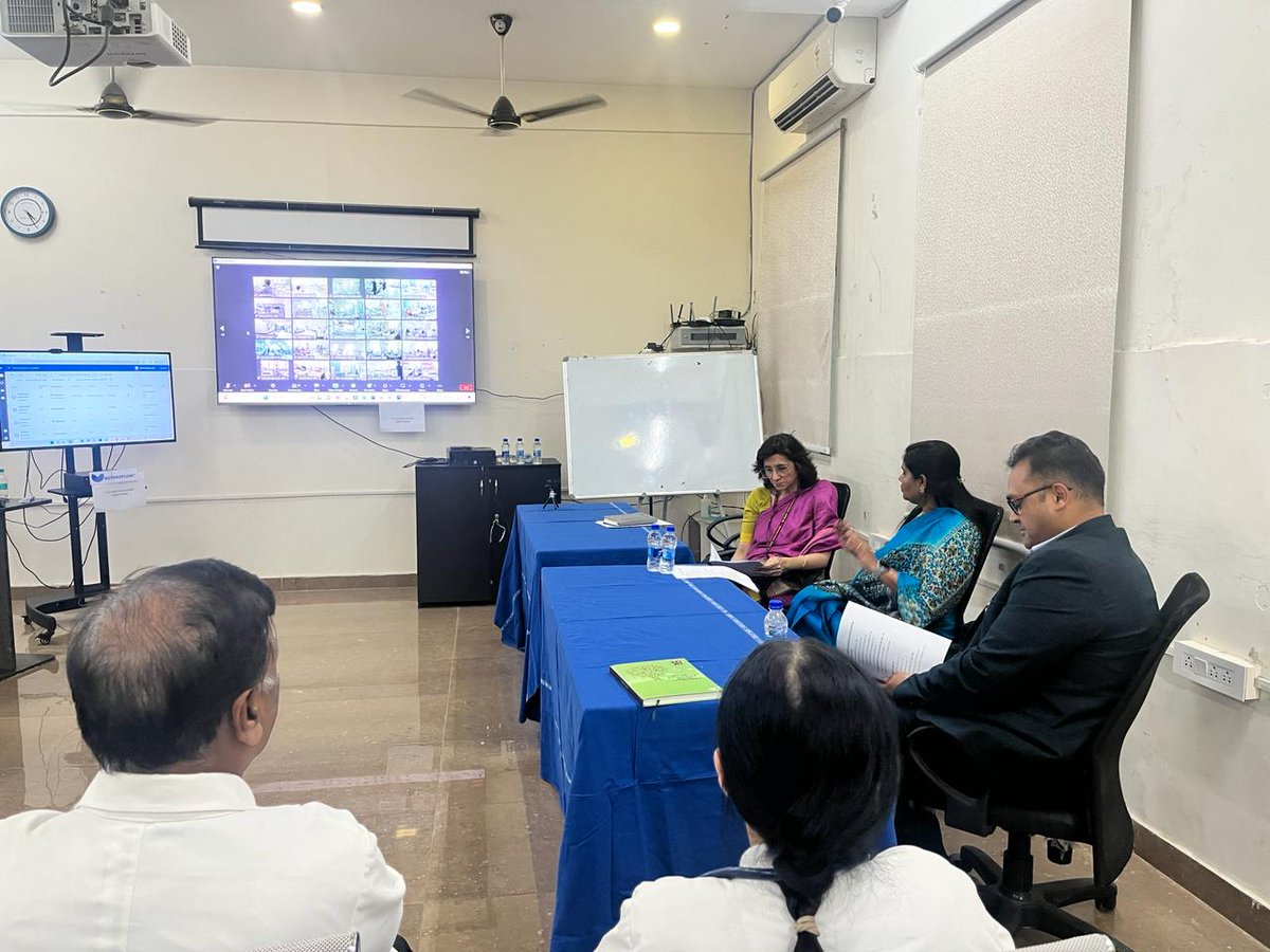 During a visit to Nizam's Institute Of Medical Sciences Hospital, Hyderabad, a team of doctors demonstrated the 'Hub &amp; Spoke Model' for Hemodialysis to Ms. Deepti Gaur Mukerjee, CEO, NHA and Dr. Basant Garg <a href="/AddlCEONHA/">Dr. Basant Garg</a> and the State Health Officials.
<a href="/NimsHospital/">Nims Hospital</a> #AyushmanBharat