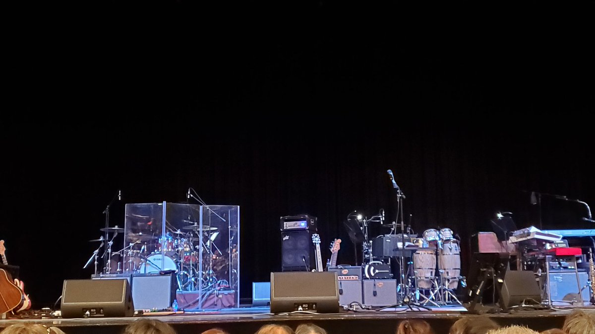 RockKumi's tweet photo. ４曲目?のアンコール中おいとましました。
#BozScaggs https://t.co/UnsHFNhFLT