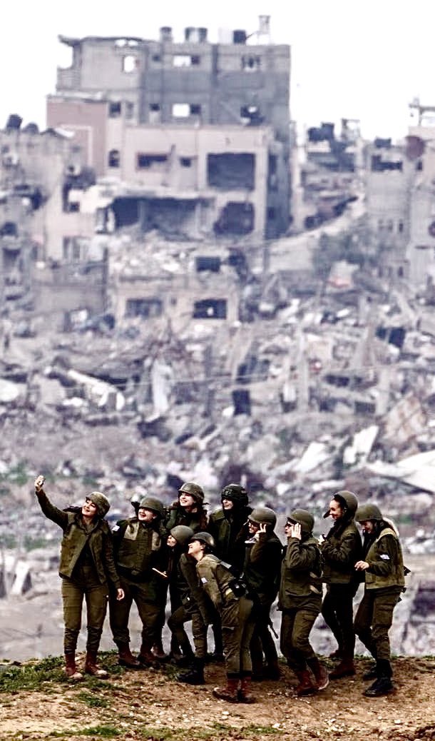 This photo from Gaza will be in history books but not in the way those posing for the selfie think