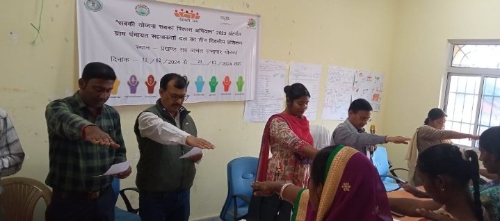 JASAbhayDwivedi's tweet photo. स्वीप कार्यक्रम के तहत मतदाता जागरूकता हेतु प्रखण्ड कार्यालय परिसर में सभी पदाधिकारी एवं कर्मियों को मतदाता शपथ दिलाया गया।
#Elections2024
#VoteKaregaJamshedpur
#JamKeVoteDaalo
#VoteDaalengeHum
#YouthChaleBooth
@ECISVEEP @SpokespersonECI @ceojharkhand @DEO_ES_JSR https://t.co/bHy0shY7RL