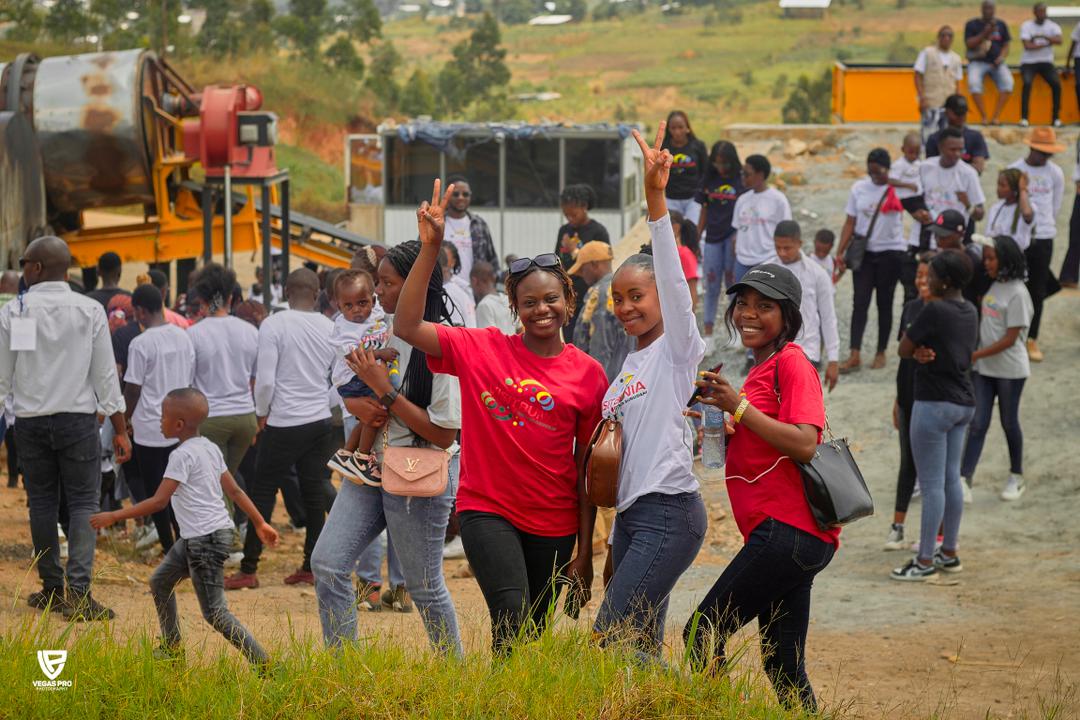 Voulez-vous que le logo de votre entreprise apparaisse parmi nos sponsors pour cette édition ?
Écrivez-nous inbox 📥.
Vous apparaîtrez sur nos bus 🚐, sur nos plateformes et au reportage télévisé. 
#VisitBunia 🥰🥰🥰