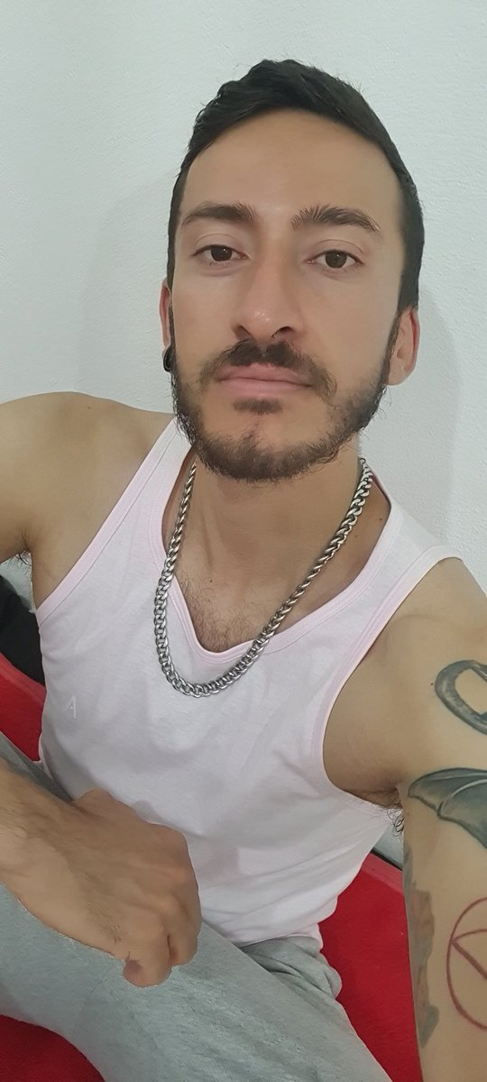 MaelZombie's tweet photo. #TBT da era 32 anos
Se Inscrevam no Meu Canal Deixem um Like
https://t.co/SWaz3uIimc
#Gamer #QuintaDetremurasdv #MaelZombieYoutube #Gaymer #LGBTQ #GamerFollow #Subscribe #SeInscrevam https://t.co/qpll5BJVbg