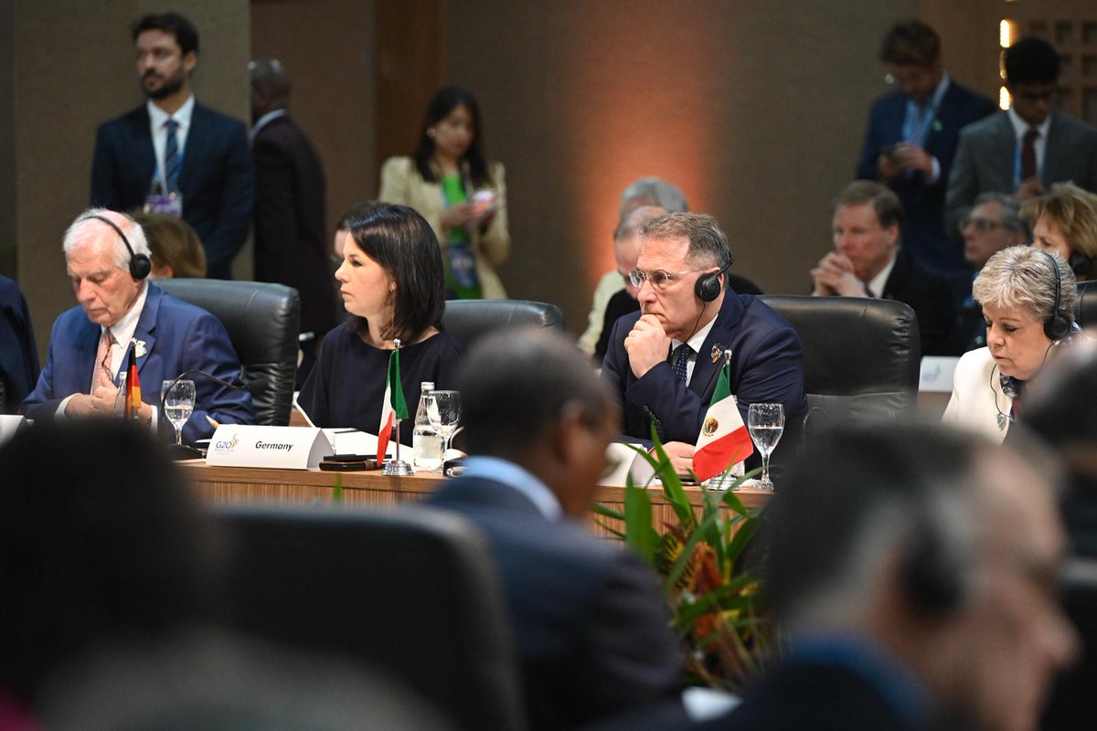 VM @edmondocirielli a Ministeriale Esteri #G20 a #RiodeJaneiro: sintonia fra Presidenze 🇮🇹#G7 e 🇧🇷#G20 per affrontare le sfide globali: crescita sostenibile, lotta povertà e disuguaglianze sociali, sicurezza alimentare, transizione energetica e riforma del sistema multilaterale.