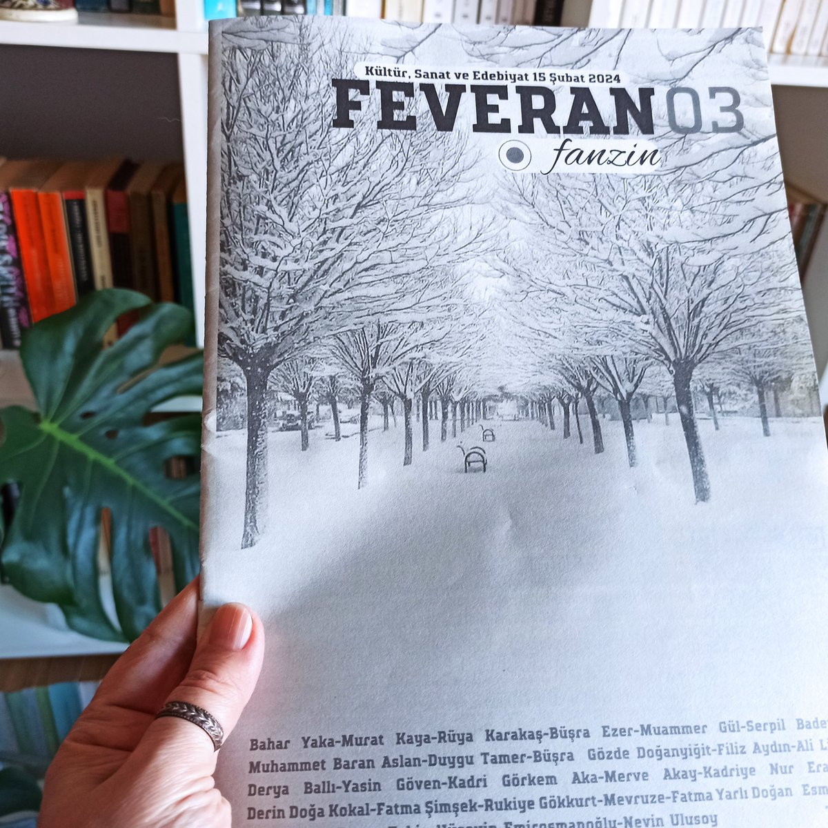 GorNevin's tweet photo. Feveran'ın yeni sayısı😊Bu sayıda Annie Ernaux 'nun "Kızın Hikayesi"kitabı üzerine yazımla ben de yer alıyorum.Ernaux'da an, hafızanın tanıklığıyla sonsuzluğa ulaşmada, edebiyat şahitliğiyle , yüreklilikle. #feveran #annieernaux #kızınhikayesi #kitap #makale #şubat #kış https://t.co/jSaKMIyCGe