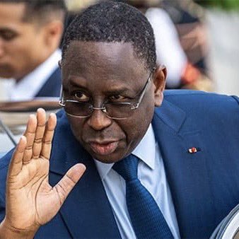 CheickIbtidiani's tweet image. 📍 #FreeSenegal | @Macky_Sall s’adressait à la nation à 19h 

Ce soir à 19h, le Président @Macky_Sall prendra la parole pour s'adresser à la nation, un moment très attendu qui suscite de nombreuses #interrogations parmi les Sénégalais. Au cœur des préoccupations, plusieurs