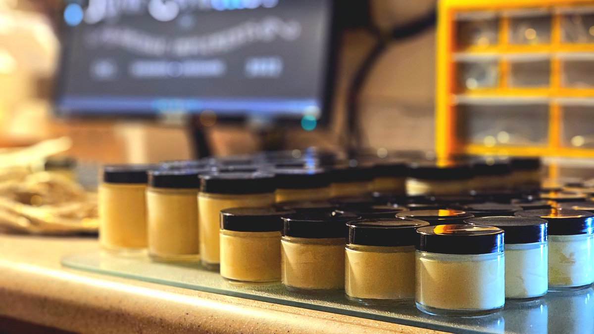 KinkConstructs's tweet photo. Something revolutionary is on the horizon. Soon you'll discover the magic of our latest creation. Made with organic certified oils and waxes, our new rope conditioner doubles as our wood finish. 

A masterpiece of years in refinement.
#BeyondOrdinary #RopeConditioning #Kinbaku https://t.co/NphusjA5Ss