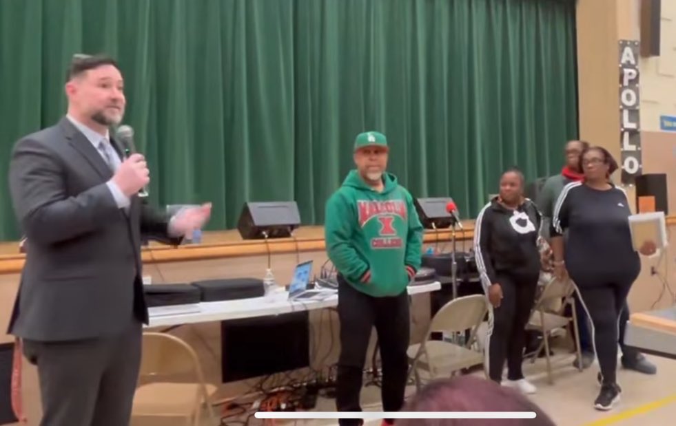 MzYounger tweet media