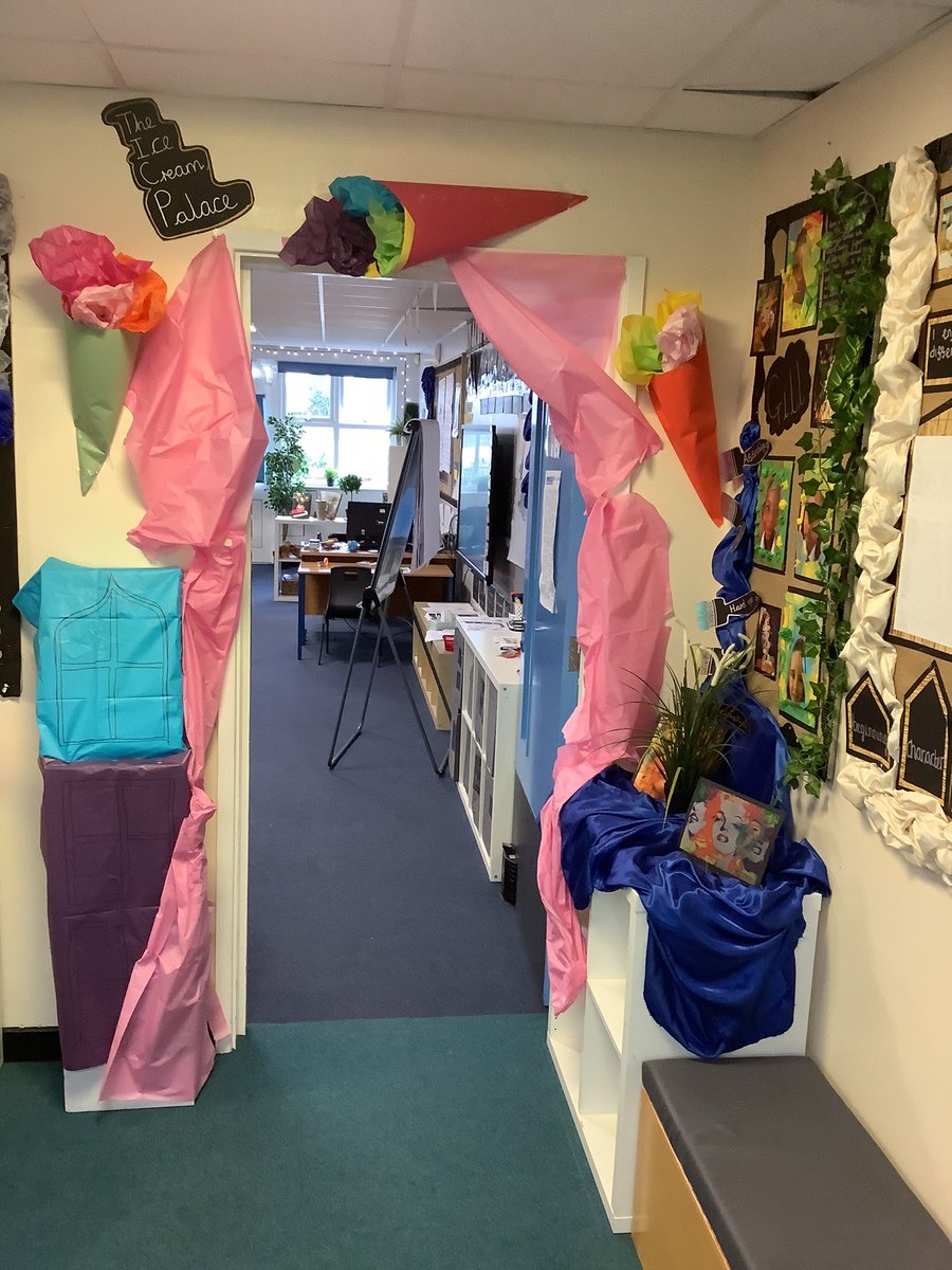Gill Class are enjoying an immersive lesson, where their chosen story ‘The Ice Cream Palace’ from the core text ‘Telephone Tales’ was introduced.