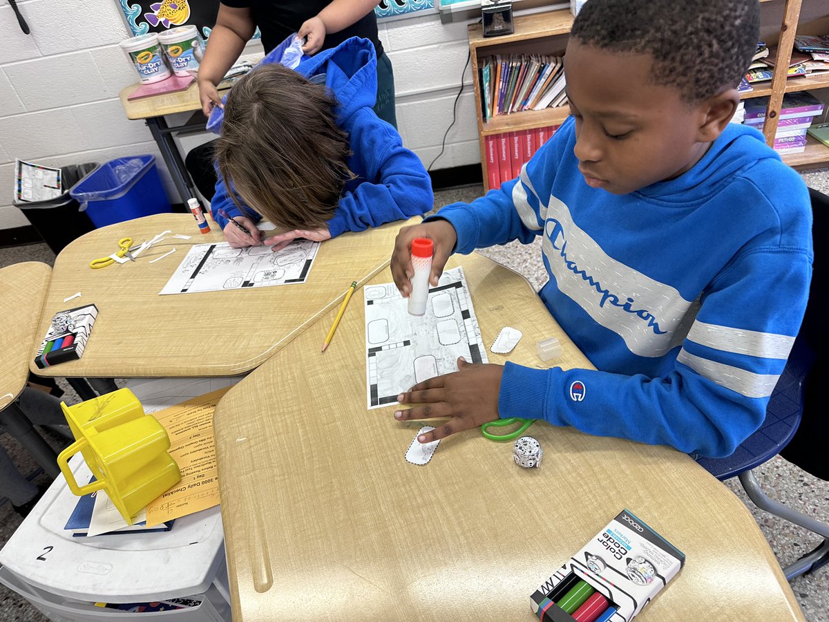 𝙵𝚊𝚛𝚊 𝚃. 𝙵𝚊𝚞𝚜𝚝 ⚓️ tweet media