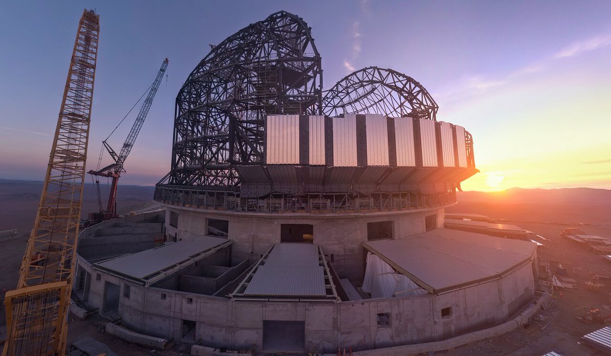 ESO's tweet photo. It's windy outside, close the door — err, sorry, the dome!
The #ELT's dome will shelter the telescope in windy conditions and protect its optics. We just started installing insulating aluminium cladding –– a new step towards the dome's completion!
#ELTProgress 1/ https://t.co/9rDYnw63Yc